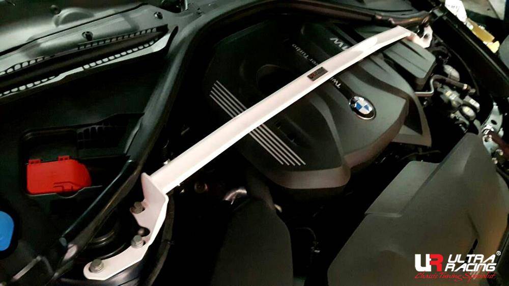 BMW 3 F30 330i /M2 F87 /435 UltraRacing front upper Strutbar