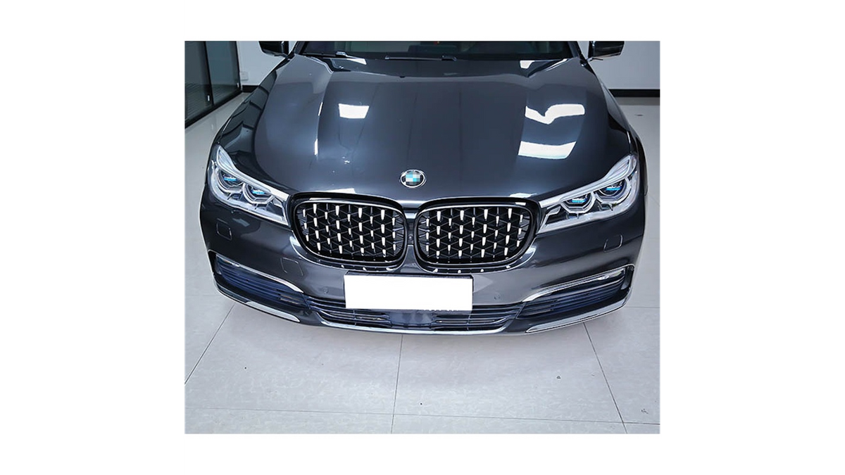 Sport Grille Gloss Black & Chrome suitable for BMW 7 (G11, G12) Pre-Facelift 2015-2019